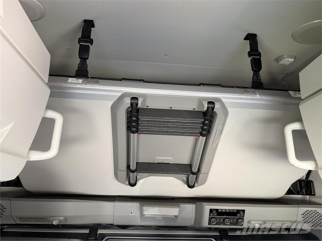 Volvo NEW VNL860 Trækkere