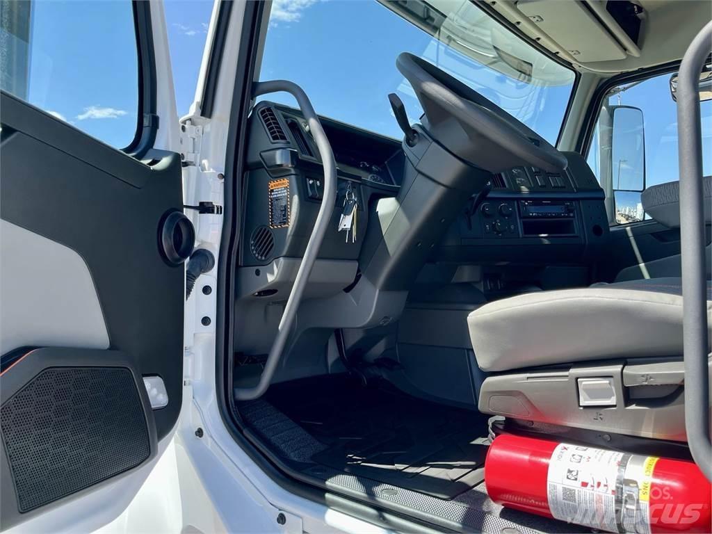 Volvo VHD64FT300 Trækkere