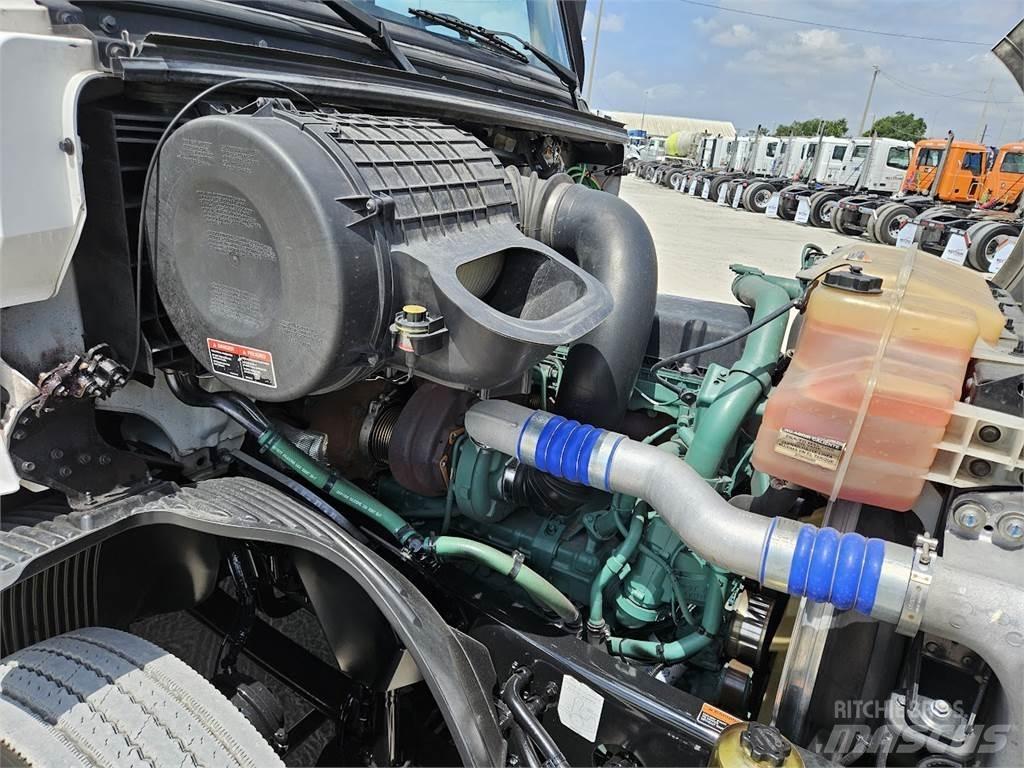 Volvo VNL62T300 Trækkere