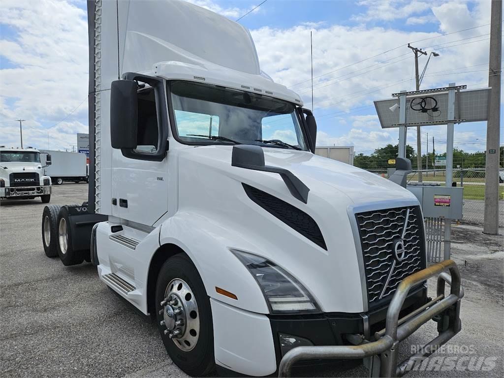 Volvo VNL62T300 Trækkere