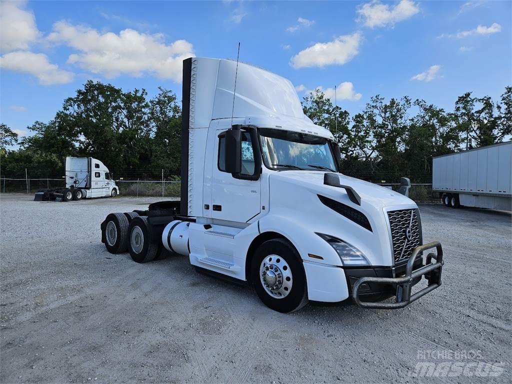 Volvo VNL64T300 Trækkere