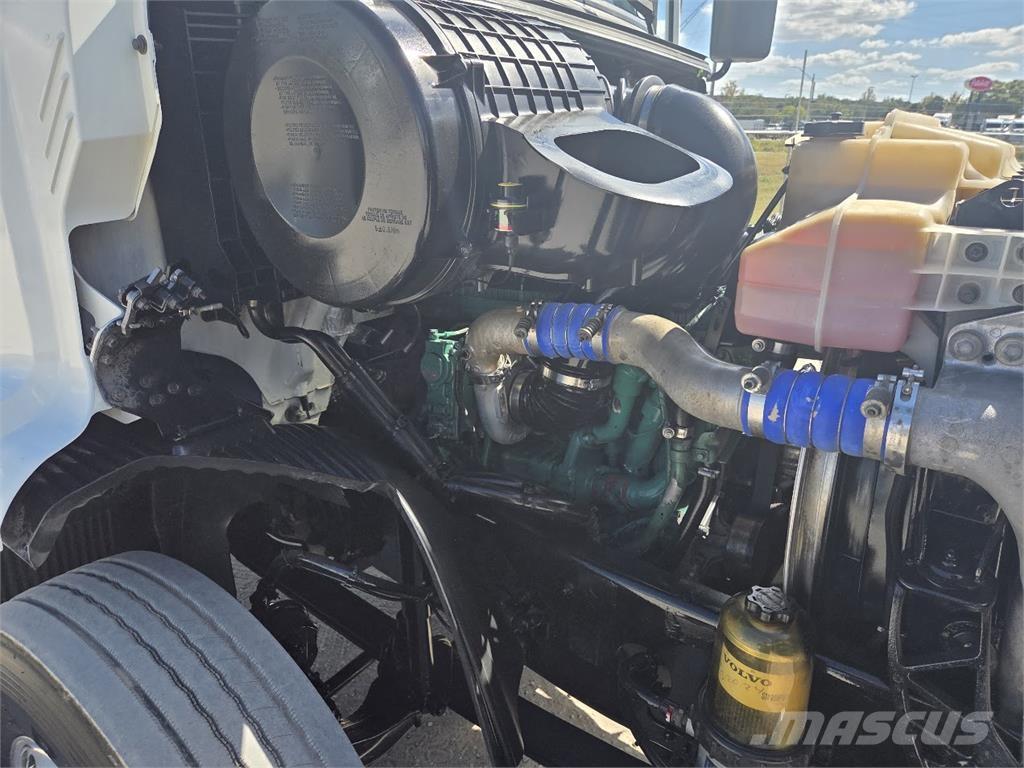 Volvo VNL64T300 Trækkere