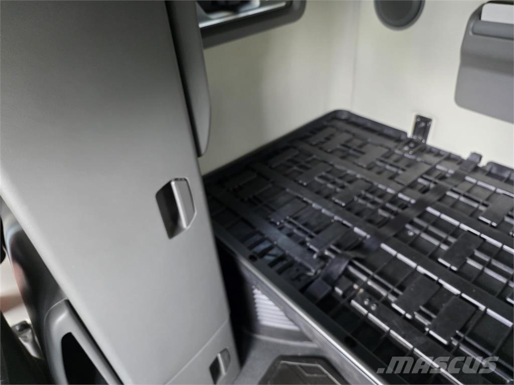 Volvo VNL64T760 Trækkere