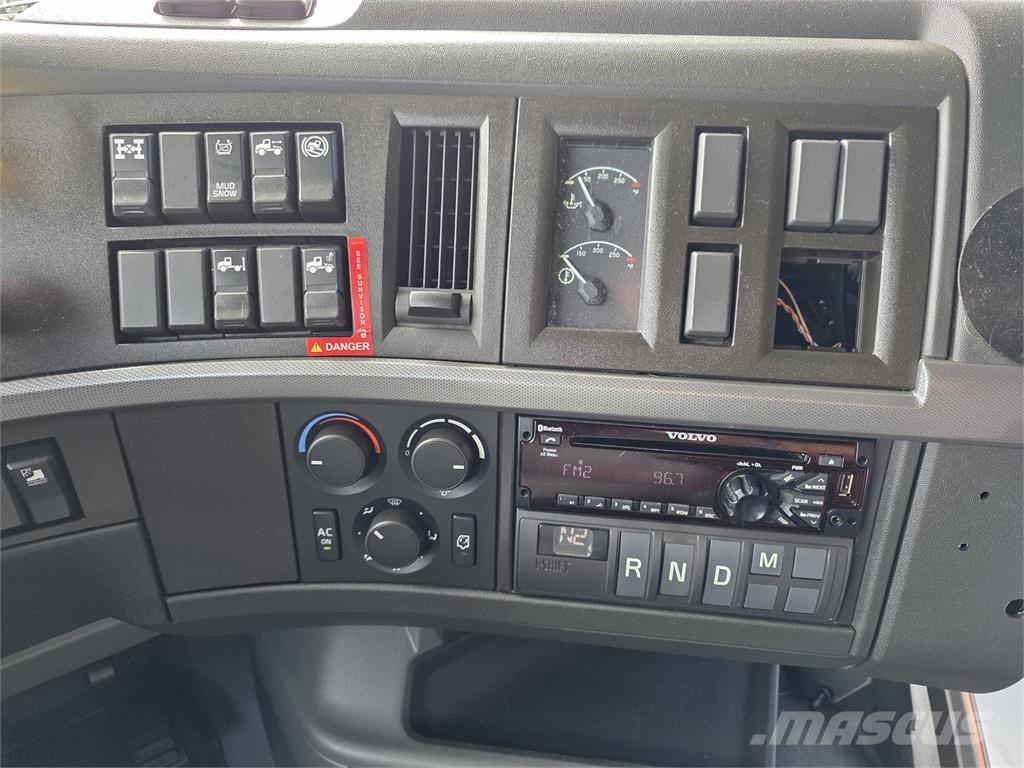 Volvo VNL64T760 Trækkere