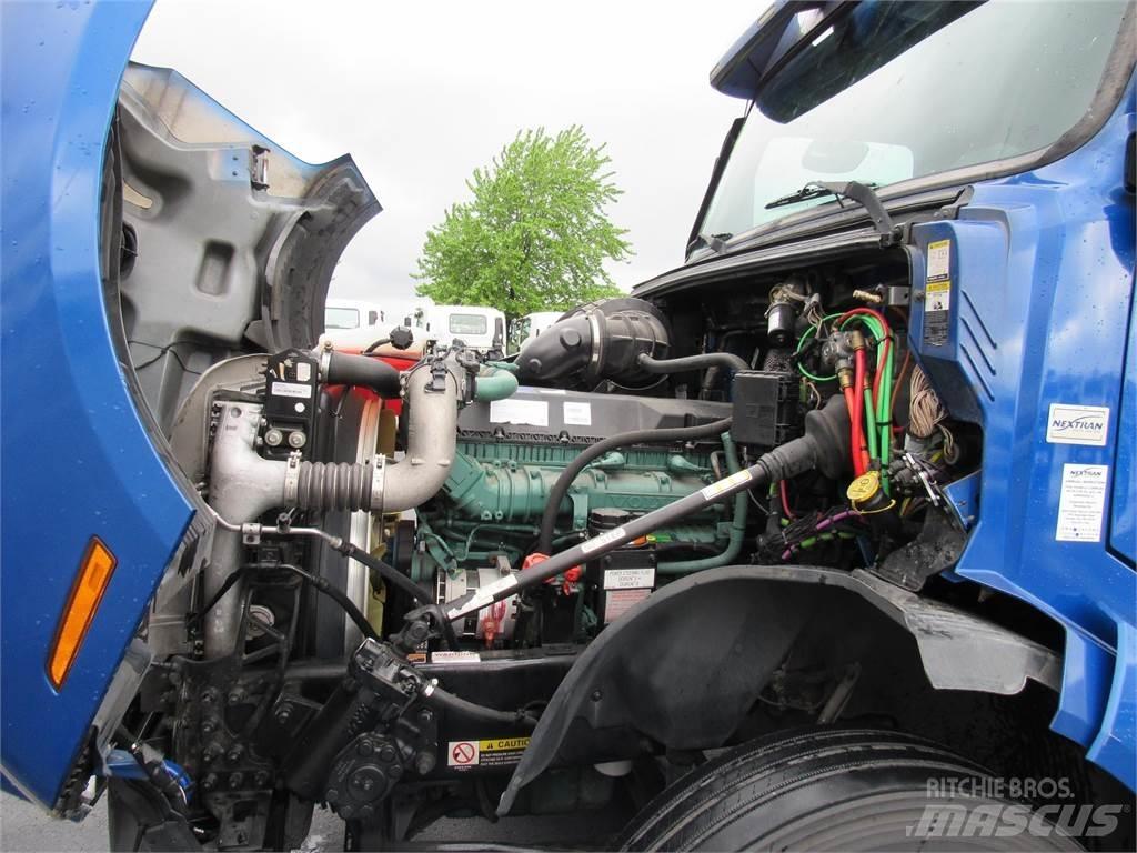 Volvo VNL64T760 Trækkere