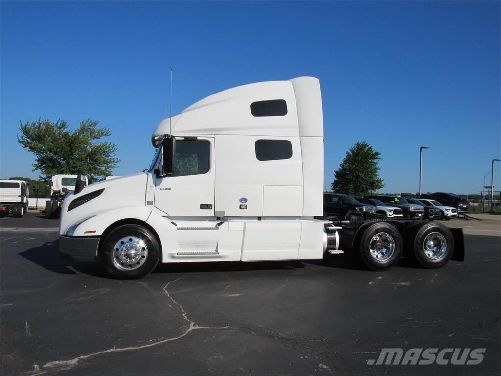 Volvo VNL64T760 Trækkere