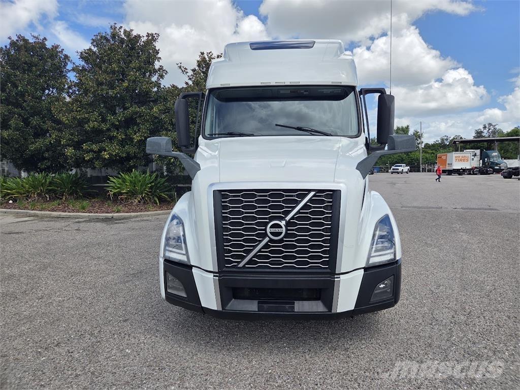 Volvo VNL64T860 Trækkere