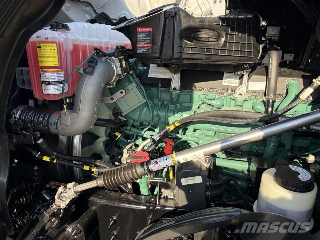 Volvo VNL64T860 Trækkere