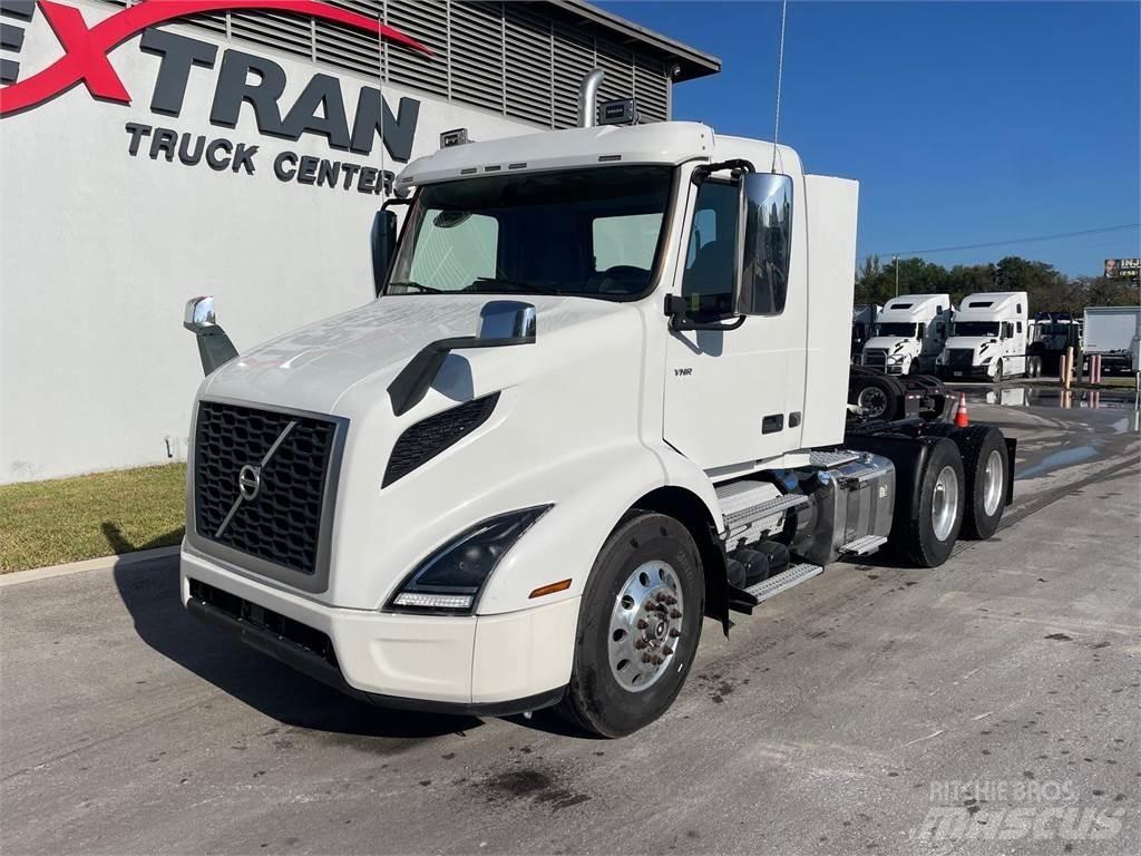 Volvo VNR64T Trækkere