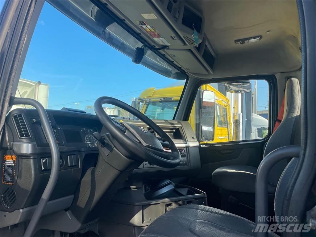Volvo VNR64T Trækkere