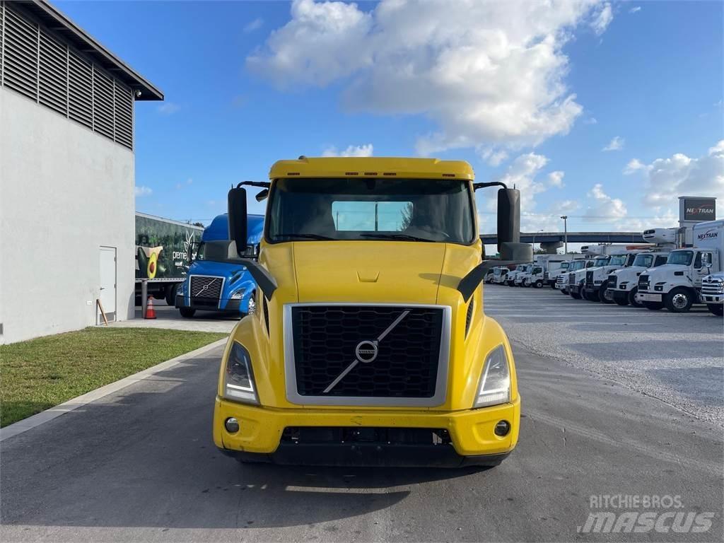 Volvo VNR64T300 Trækkere