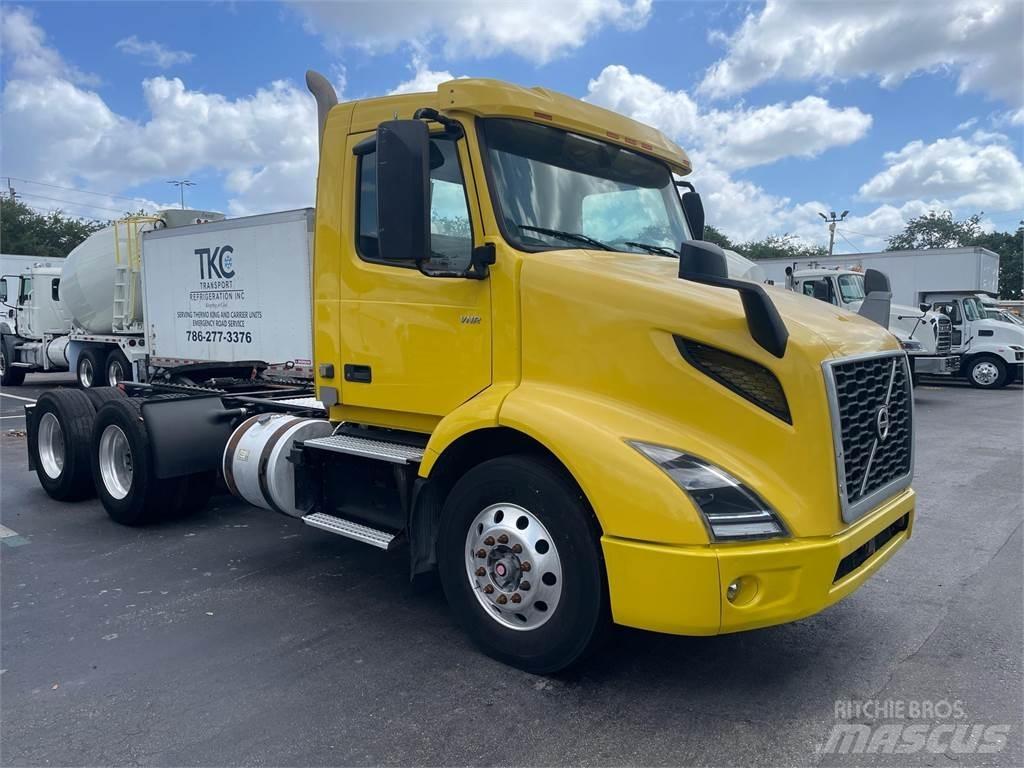 Volvo VNR64T300 Trækkere