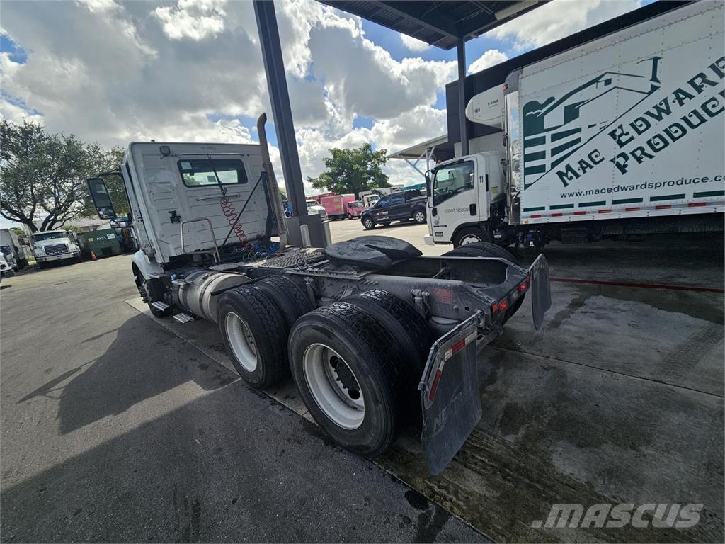 Volvo VNR64T300 Trækkere