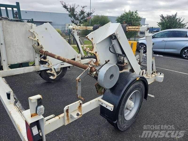 Adoc 3T5 Anhænger med lad/Flatbed