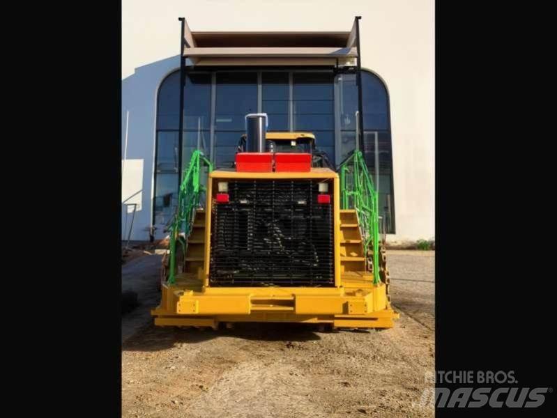 CAT 825H Affaldskompaktorer