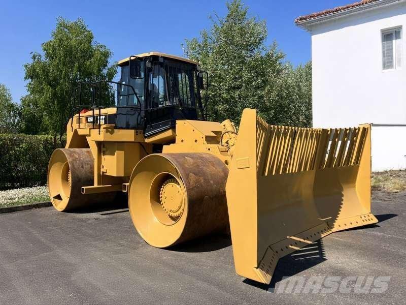 CAT 826H Jordvibrationstromler