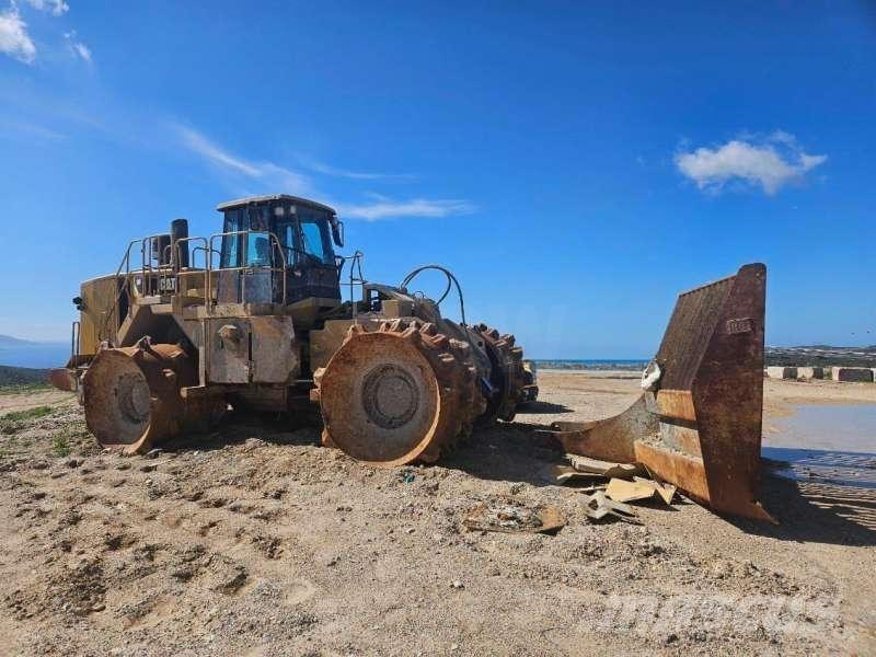 CAT 836H Jordvibrationstromler