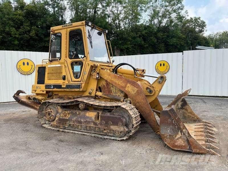 CAT 943 Larvebåndslæssere