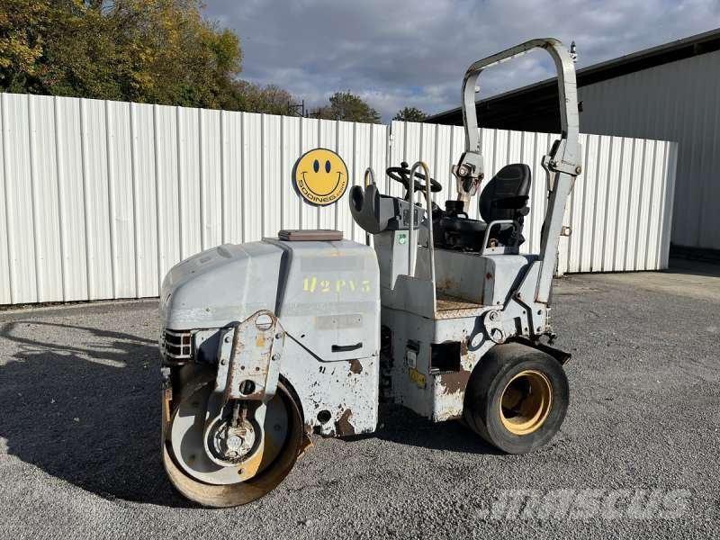 CAT CB225E Jordvibrationstromler