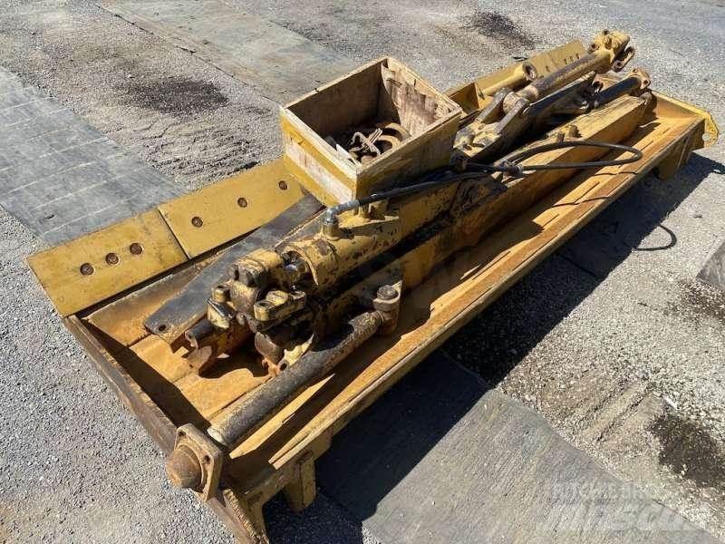 CAT D3B Bulldozer på larvebånd