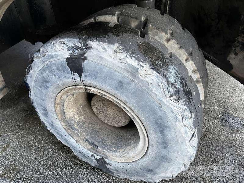 CAT M325D MH Materialehåndteringsmaskiner