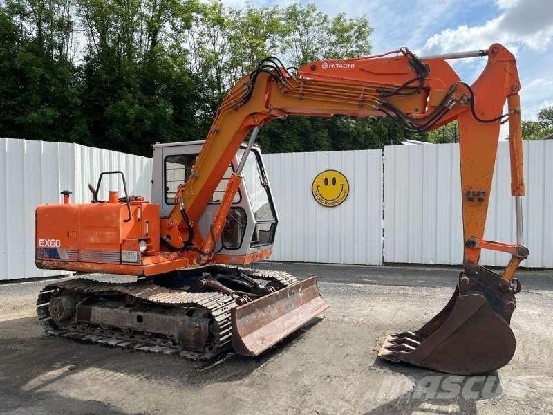 Hitachi EX60 Gravemaskiner på larvebånd