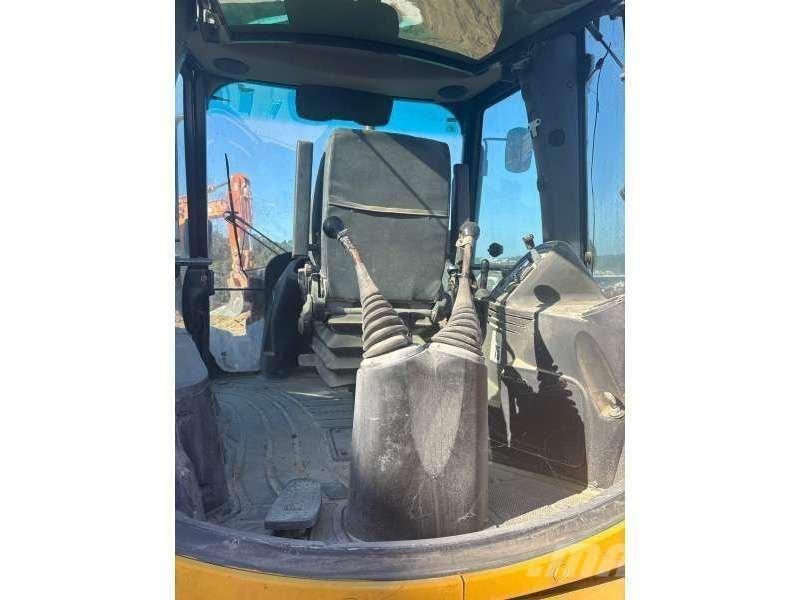 JCB 4CX Rendegravere