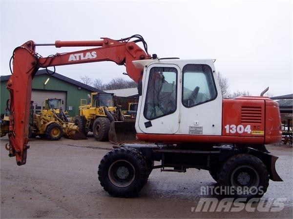 Atlas 1304M Gravemaskiner på hjul