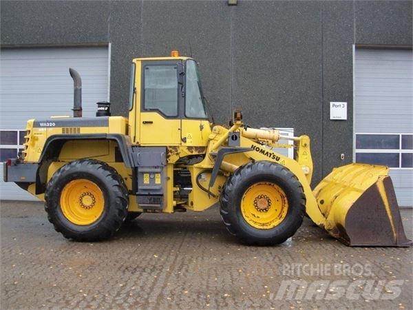 Komatsu WA320 Læssemaskiner på hjul