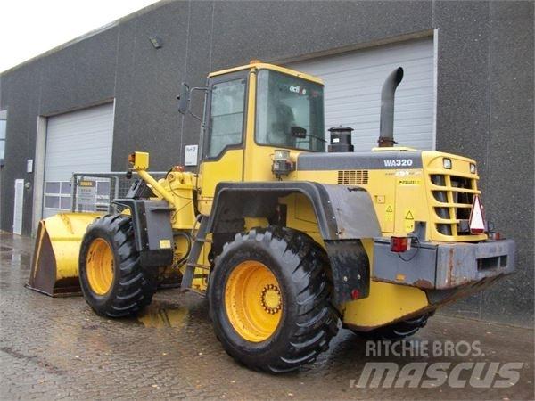 Komatsu WA320 Læssemaskiner på hjul