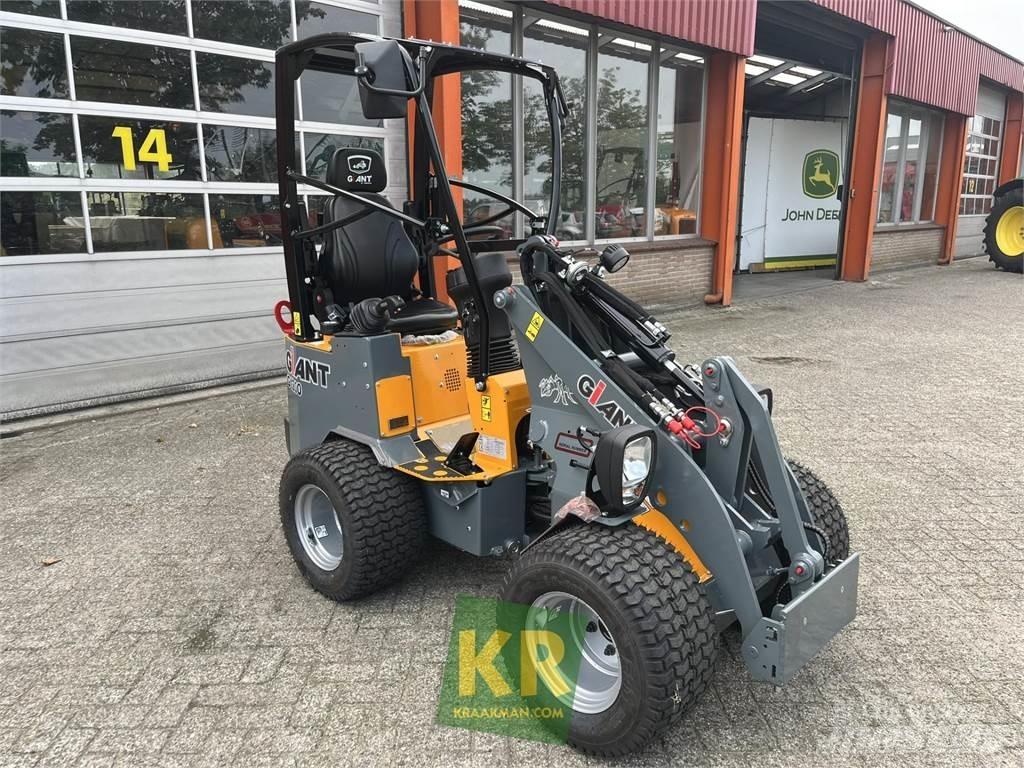 GiANT G1200 Frontlæssere og gravere