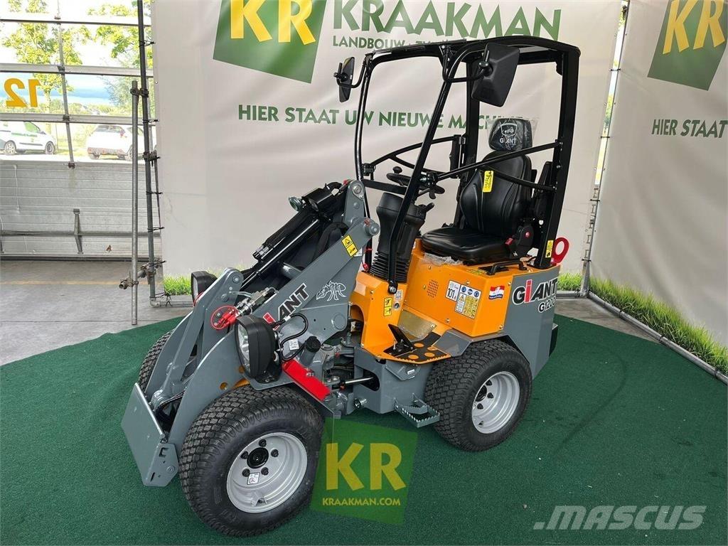 GiANT G1200 Frontlæssere og gravere