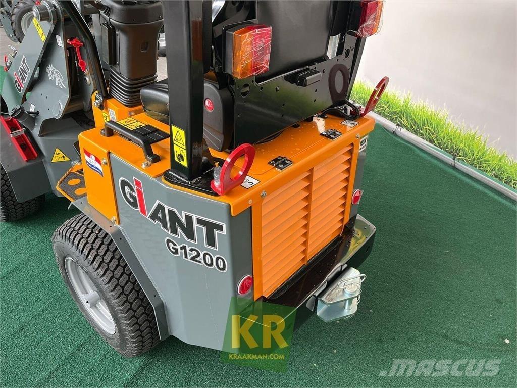 GiANT G1200 Frontlæssere og gravere