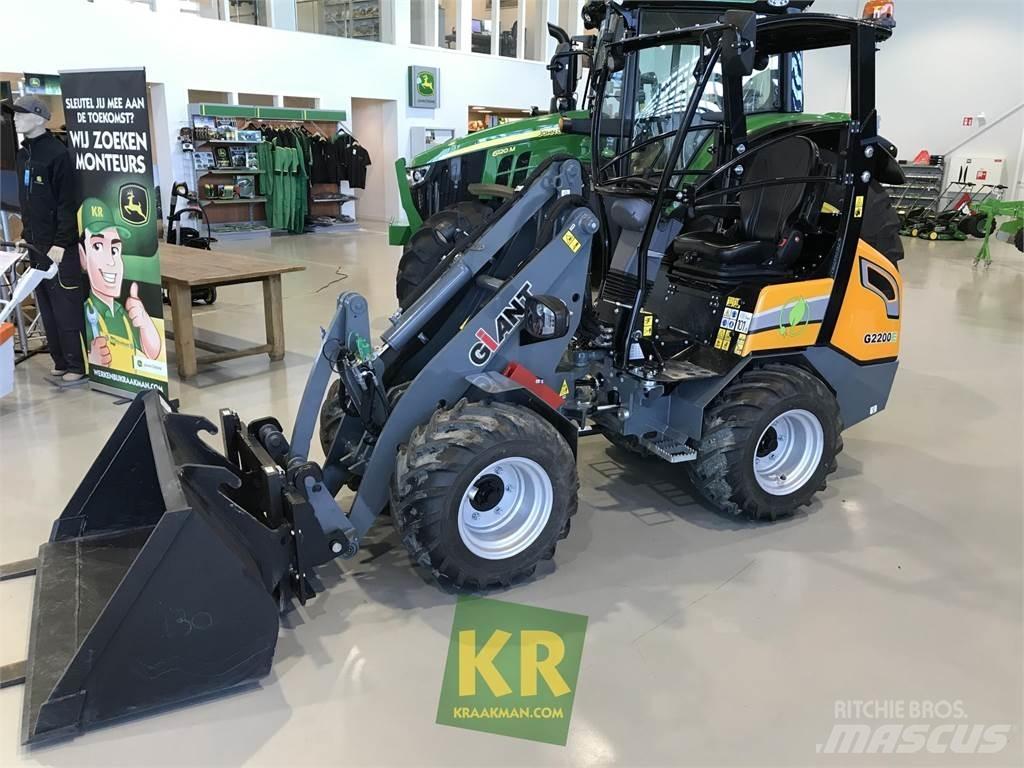 GiANT G2200E Frontlæssere og gravere