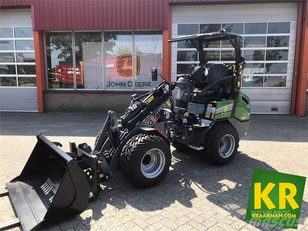 GiANT G2200E Frontlæssere og gravere
