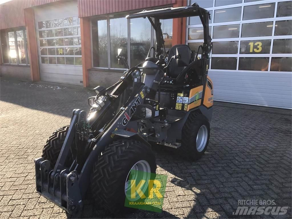 GiANT G2200E Frontlæssere og gravere