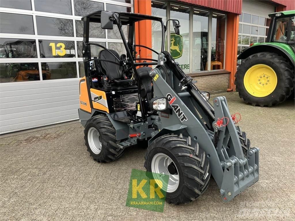 GiANT G2300 Frontlæssere og gravere