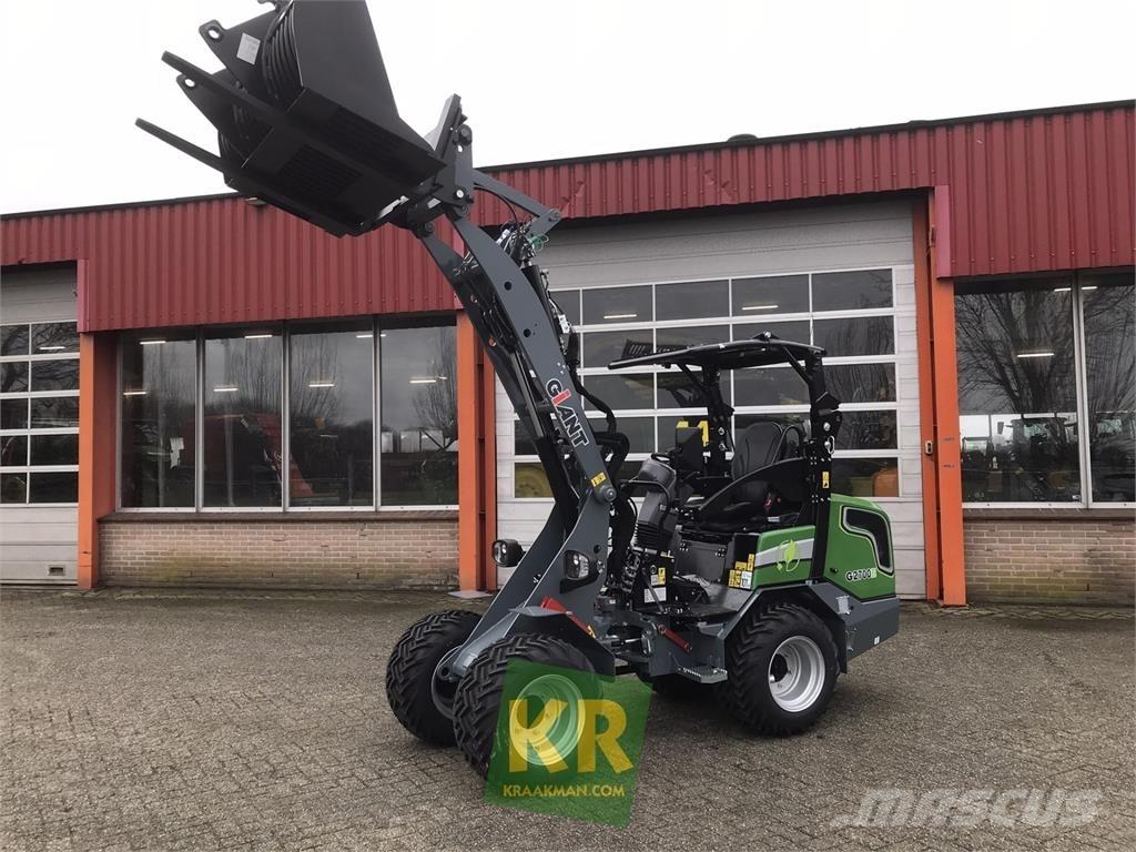 GiANT G2700E Frontlæssere og gravere