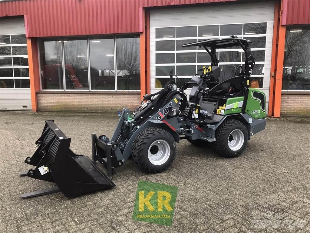 GiANT G2700E Frontlæssere og gravere