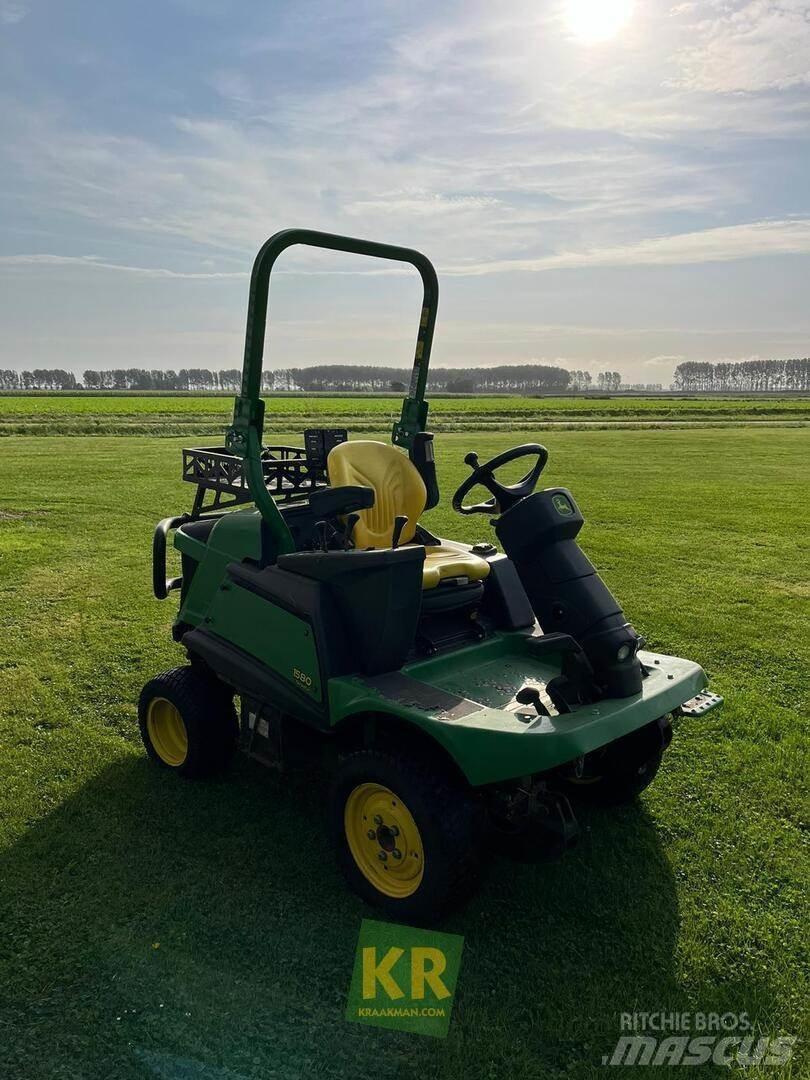 John Deere 1580 Terræn-, trimme- og kantklippere