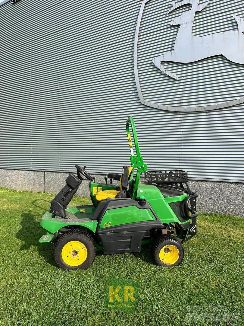 John Deere 1580 Terræn-, trimme- og kantklippere