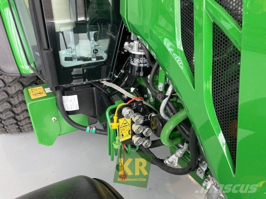 John Deere 4066R Kompakte traktorer