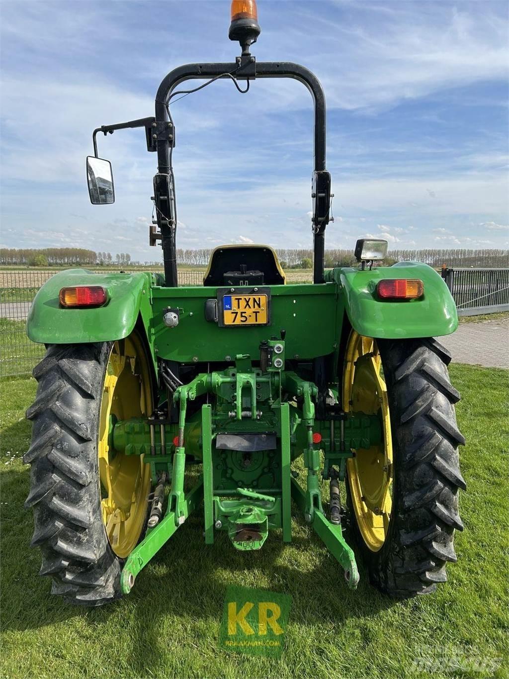 John Deere 5055E Traktorer