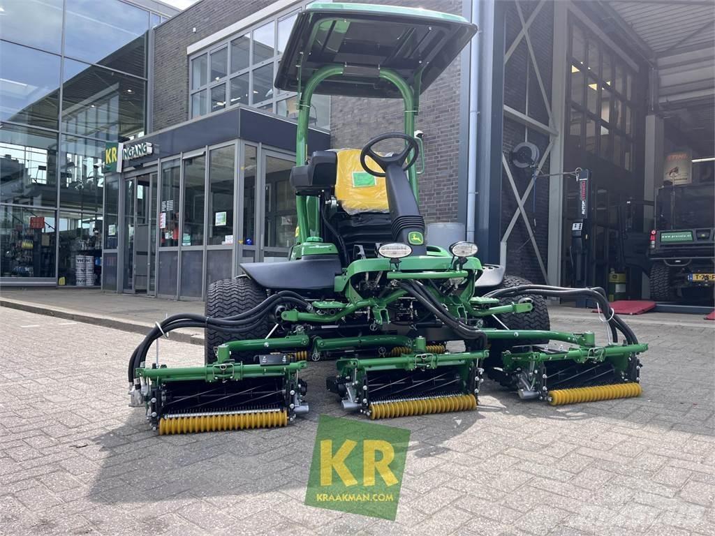 John Deere 8700A Green plæneklippere