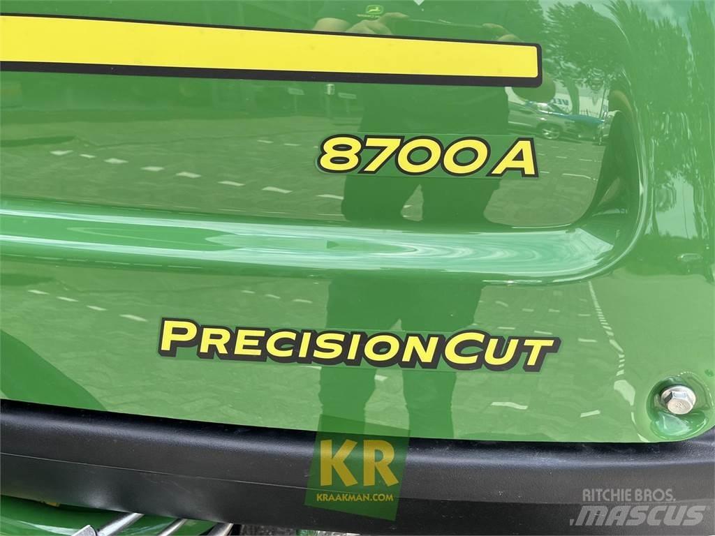 John Deere 8700A Green plæneklippere