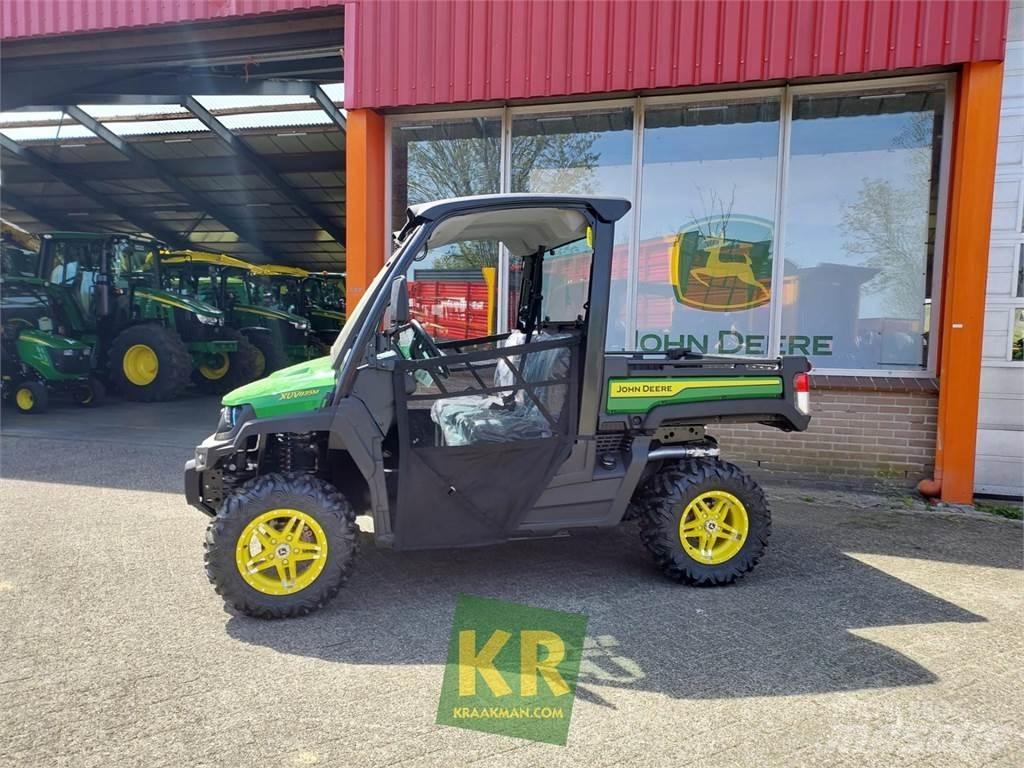 John Deere XUV835M ATV'er