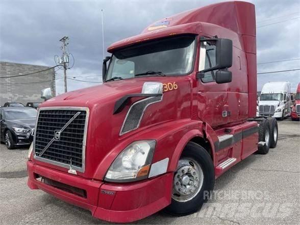 Volvo VNL64T730 Trækkere