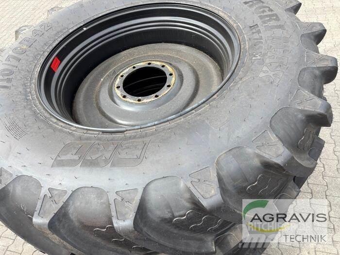 BKT KR710/70R42 Hjul, Dæk og Fælge