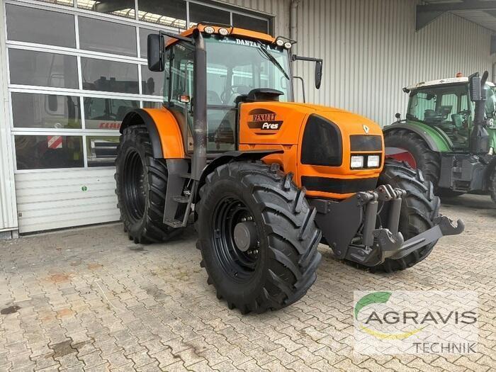 CLAAS ARES 735 Traktorer