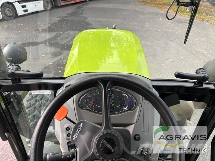 CLAAS NEXOS 240 L Traktorer